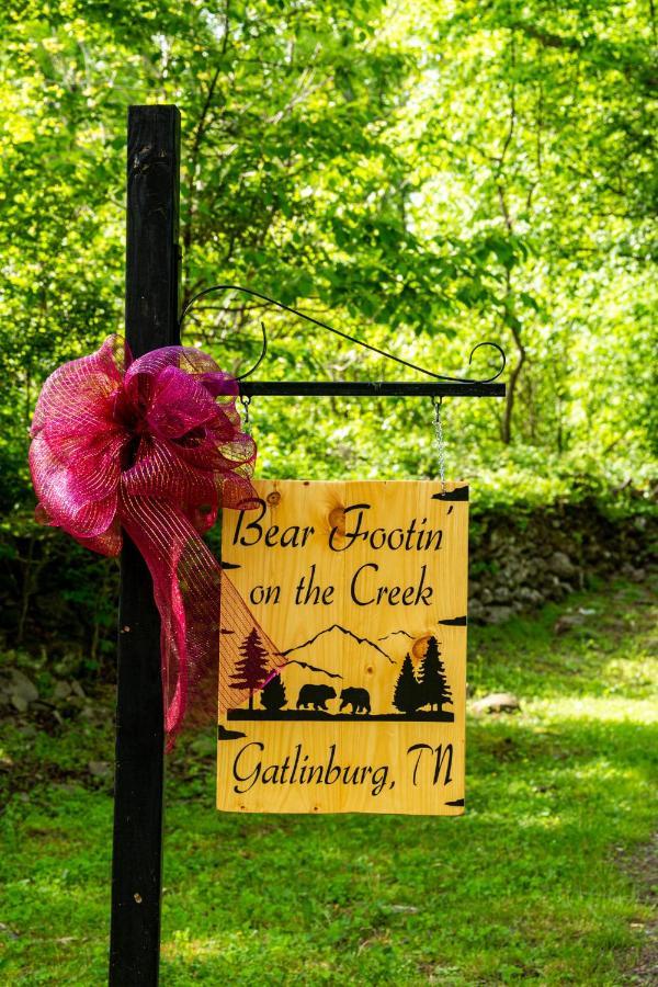 Bear Footin' On The Creek Villa Gatlinburg Ngoại thất bức ảnh