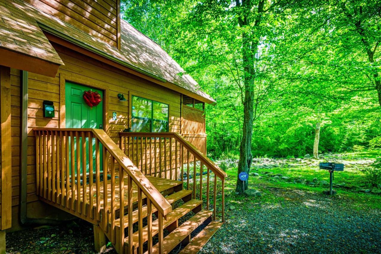 Bear Footin' On The Creek Villa Gatlinburg Ngoại thất bức ảnh
